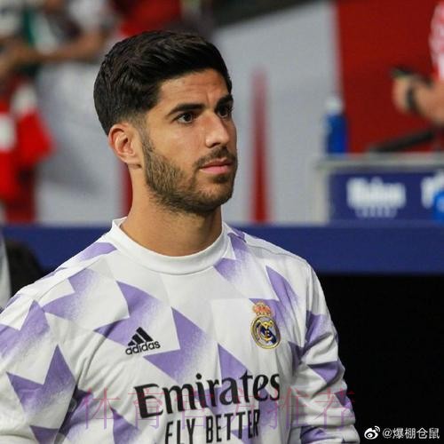 TA:27岁皇马边锋阿森西奥已决定加盟巴黎 TA:27岁皇马边锋阿森西奥已决定加盟巴黎